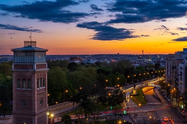 que hacer en madrid en un fin de semana 2 consignas automáticas lockers