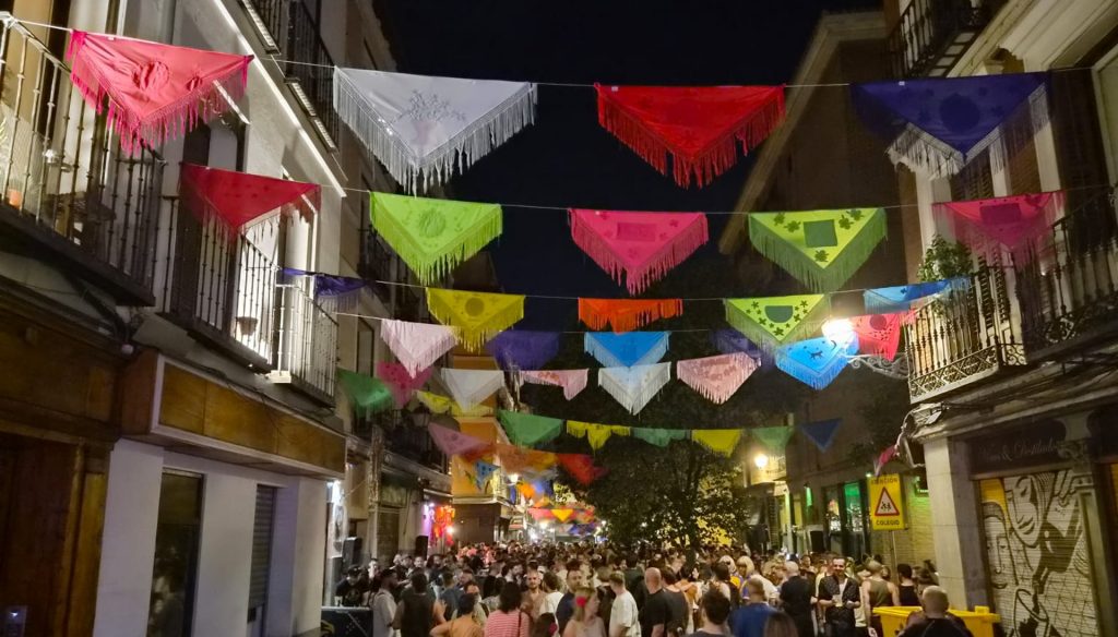 Aledaños Plaza Paja en fiestas.